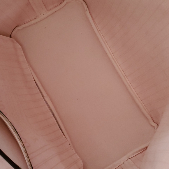 ๐ SOLD ๐ Louis Vuitton Neverfull MM in Damier Ebene - Picture 7 of 17